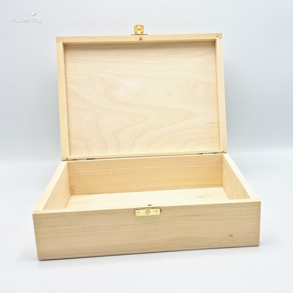 Boîte à souvenirs avec nom