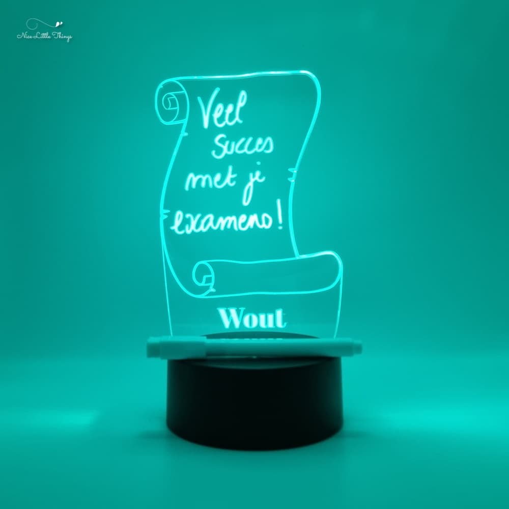 Dessin personnalisé avec lampe LED RVB - Parchemin