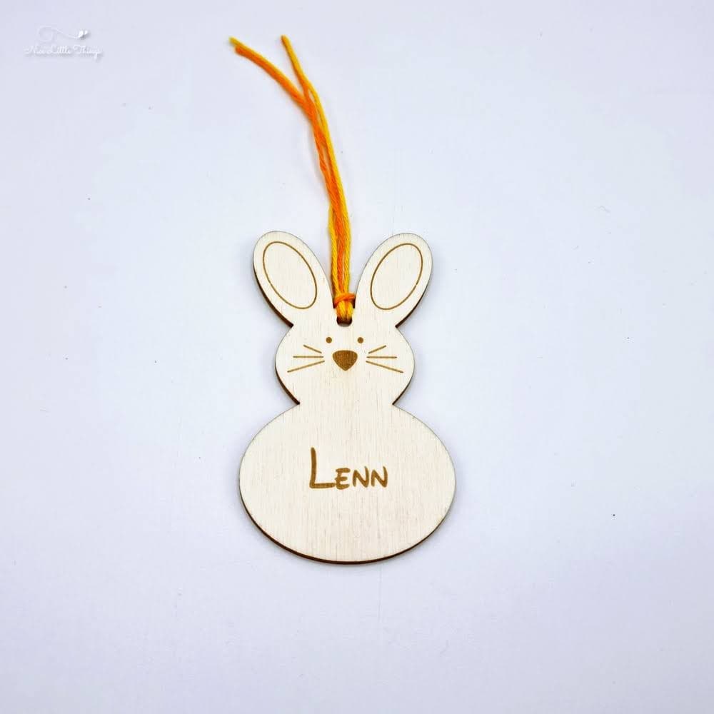 Pendentif de Pâques en bois avec nom