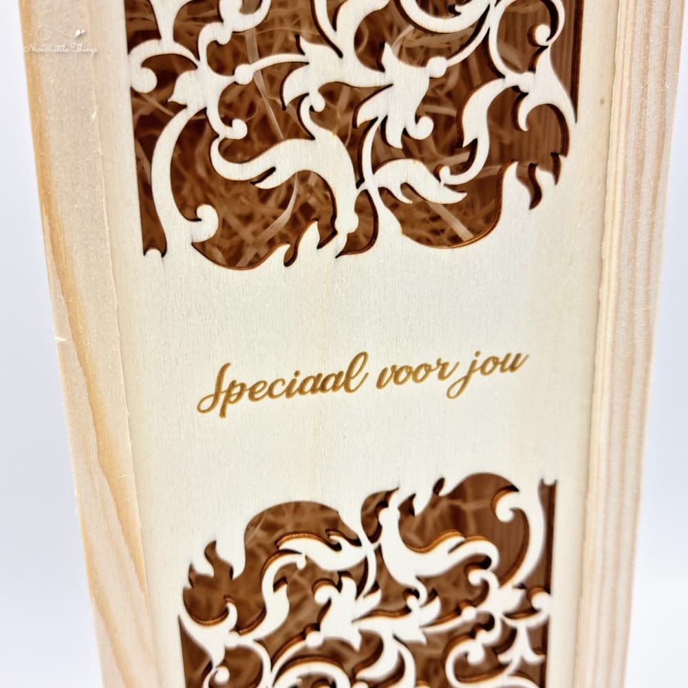 Boîte à vin personnalisée - Personnages découpés