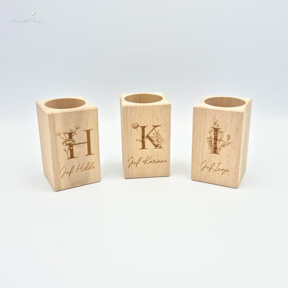 Porte-stylo personnalisé avec des fleurs