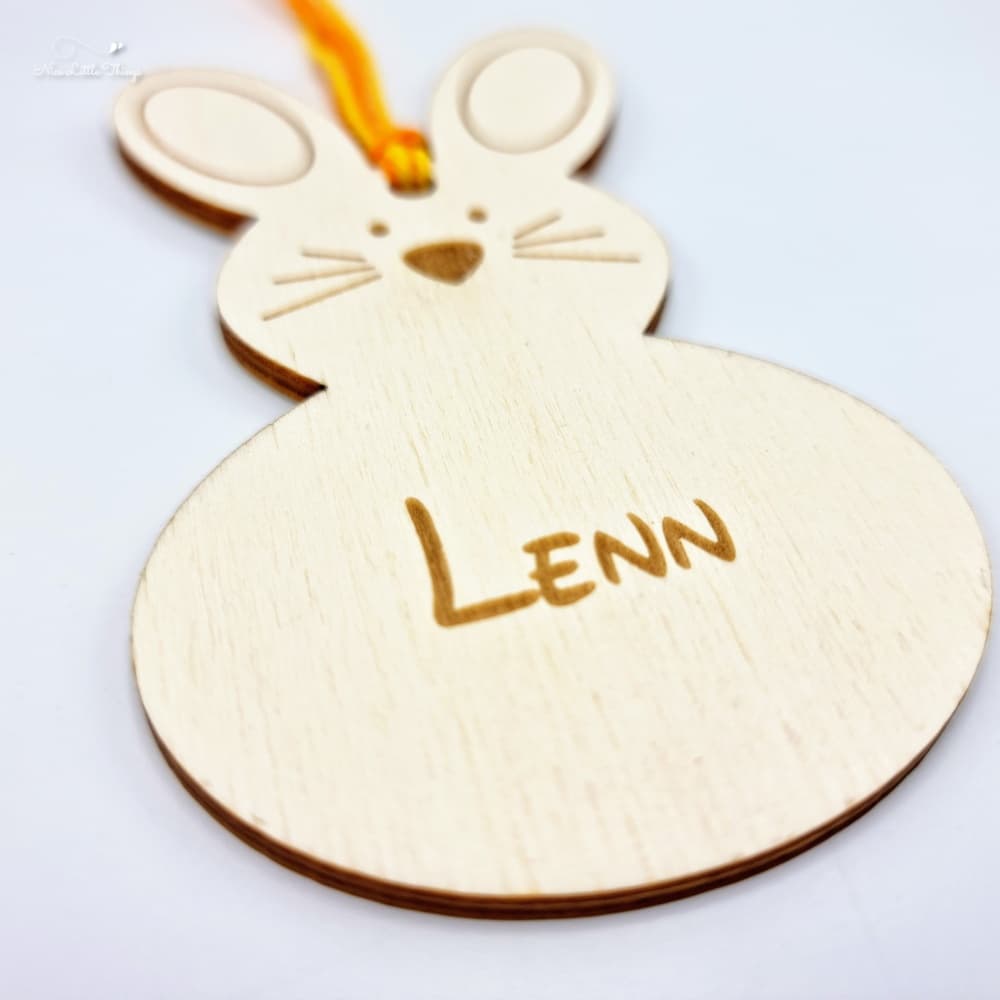 Pendentif de Pâques en bois avec nom