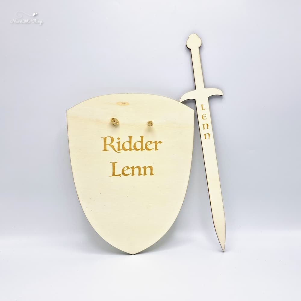 Bouclier et épée personnalisés